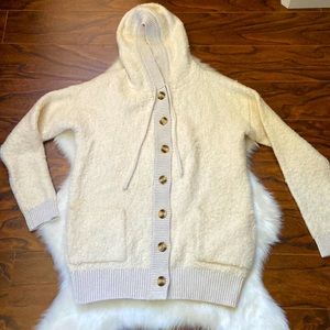 Absolutely beautiful GAP wool blend hoodie cardigan